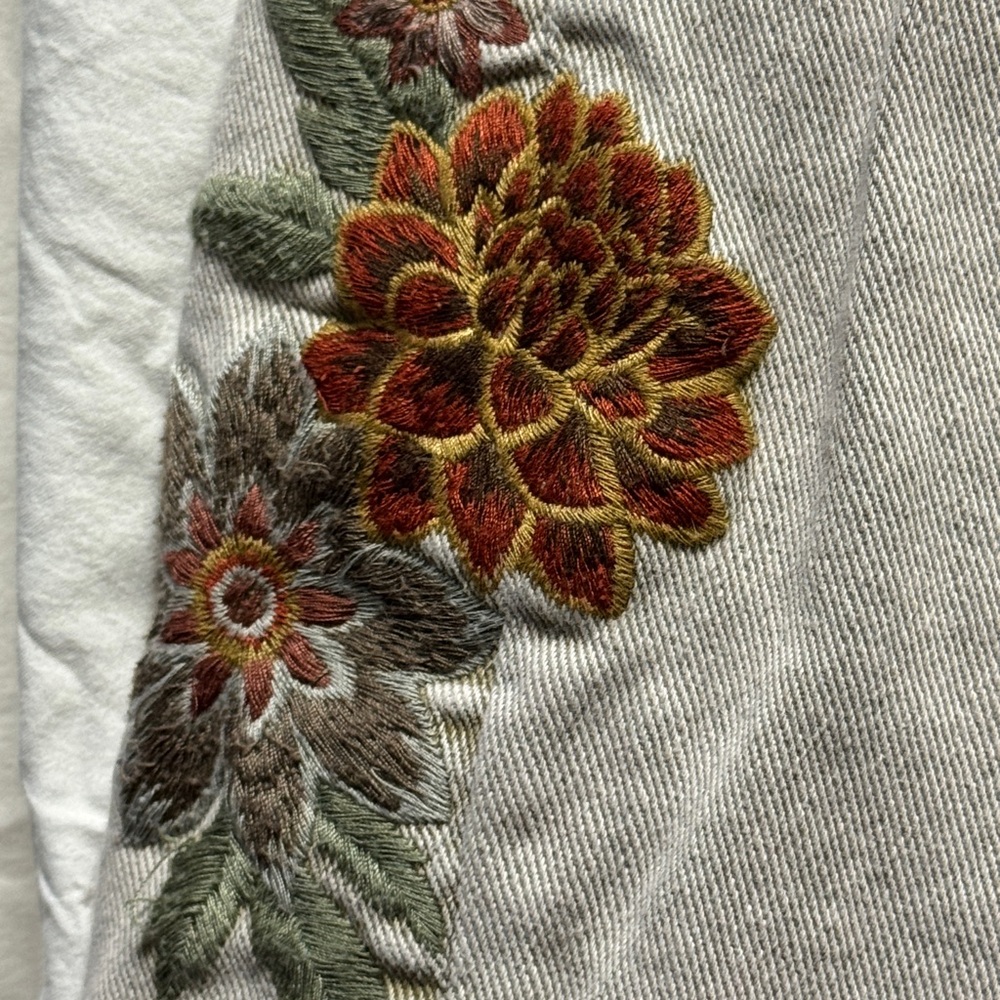DRIFTWOOD (sold by FREE PEOPLE) Beige-ish embroidered jeans - Picture 6 of 11